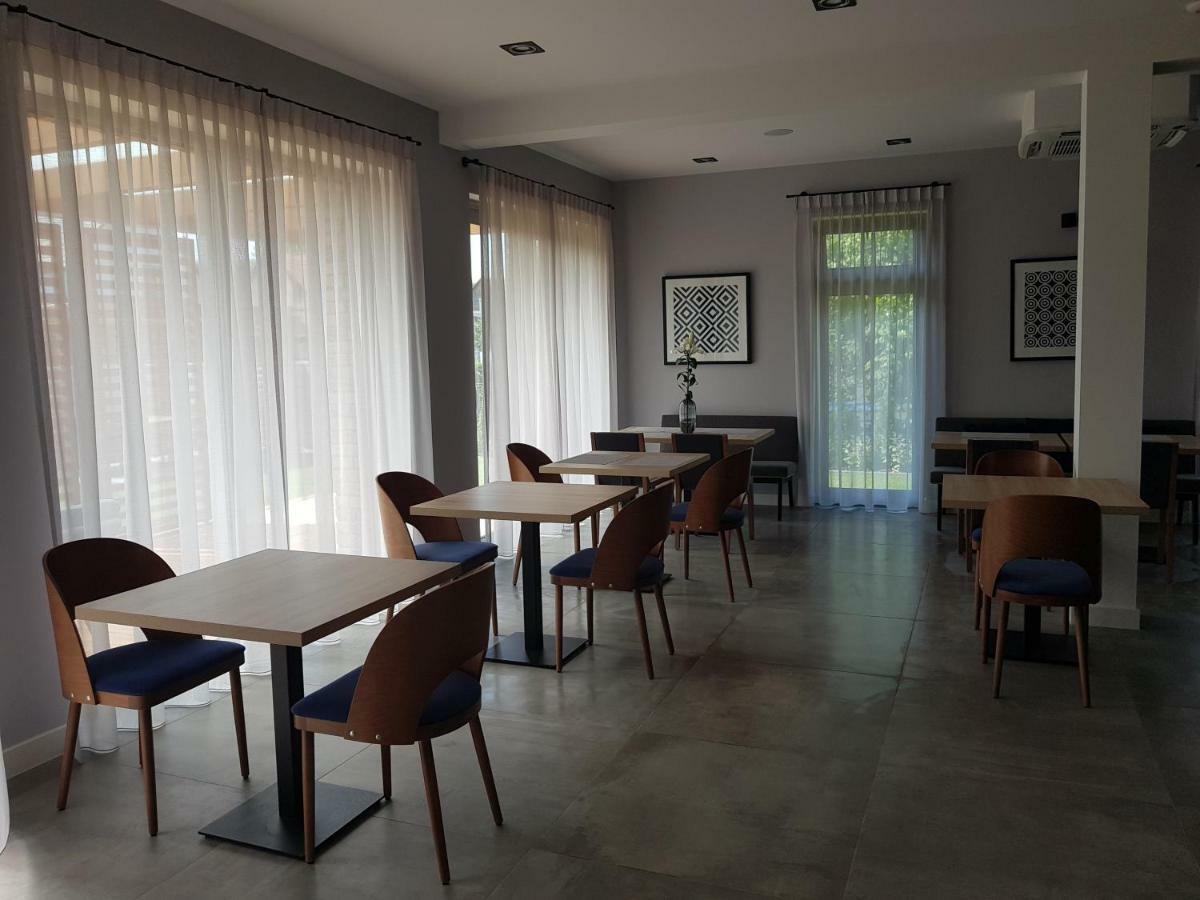 Villa Lipova Stegna Pokoje I Apartamenty Dedykowane Osobom Doroslym Exterior photo